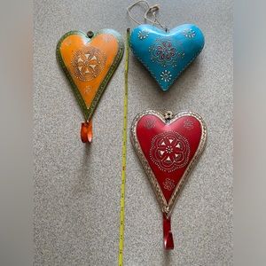 Set of 3 Painted metal heart 2 coat hooks 1 hanging Heart